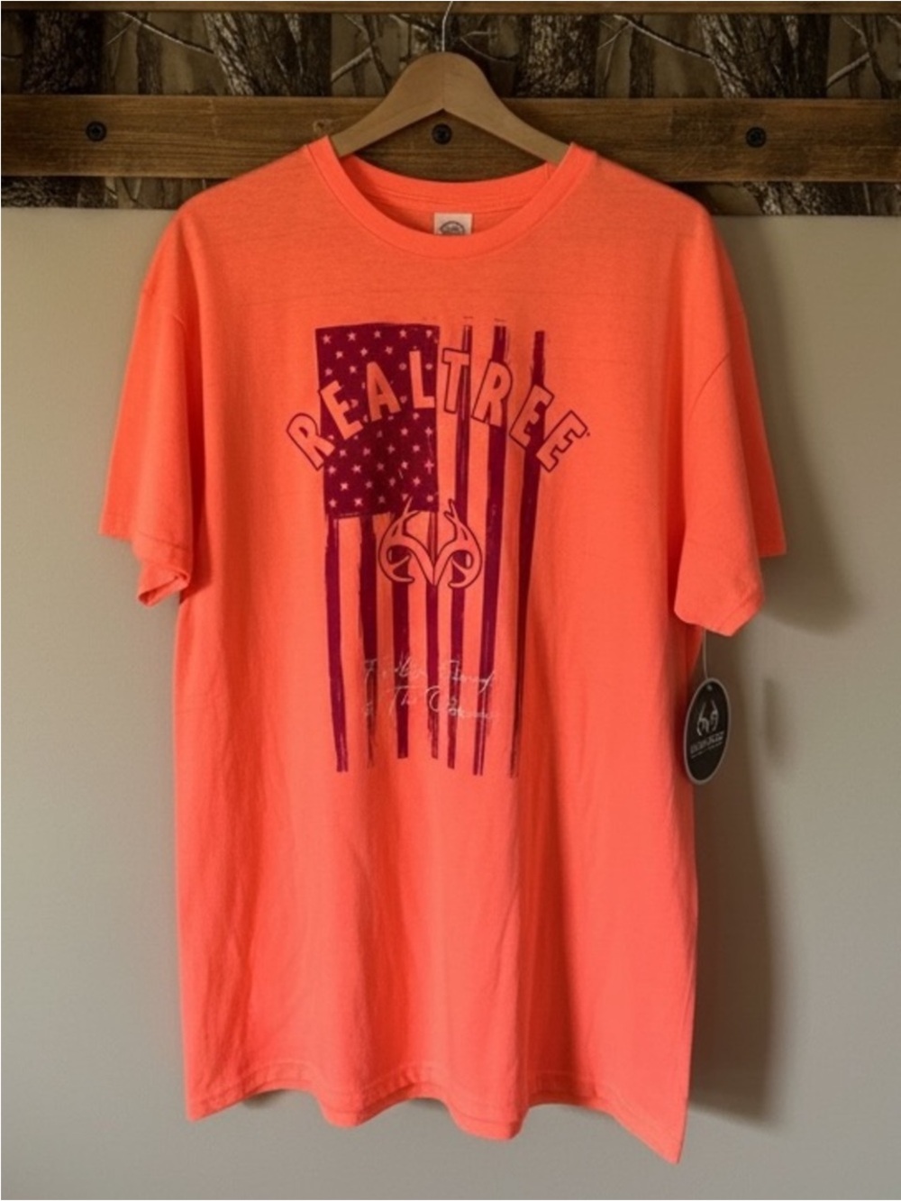 Realtree Men's Orange Short Sleeve Tee and Deck of Cards